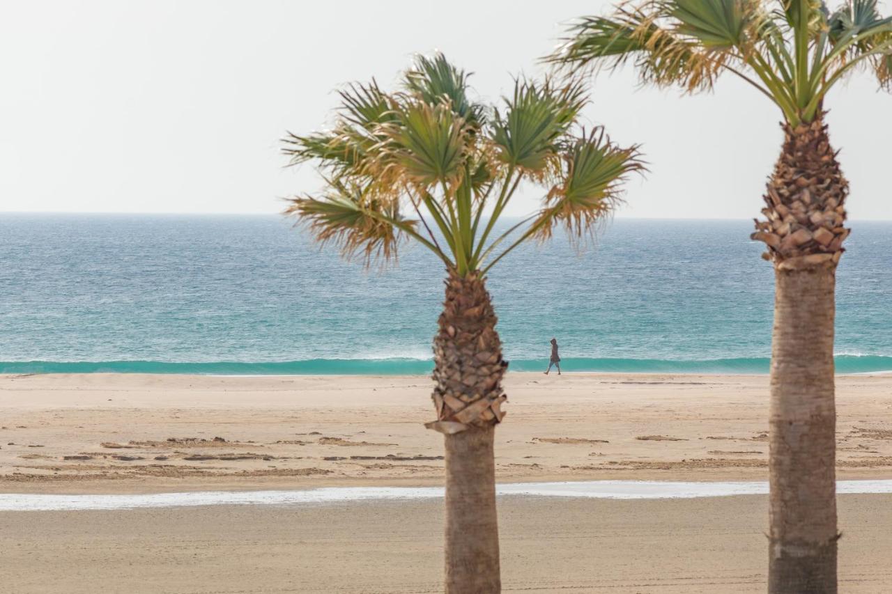 Beachfront, Pool, Terrace & Wifi - *Simplytarifa* Buitenkant foto